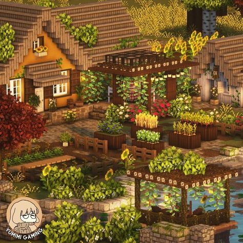 Minecraft House With Garden, Toca Boca Misty Cottage Ideas Outside, Minecraft Building Ideas Mizuno, Cottage Core Minecraft Garden, Cottagecore Minecraft Garden, Minecraft Garden Aesthetic, Minecraft Build Cottagecore, Minecraft Library Aesthetic, Minecraft Mizunos House