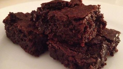 Classic Unsweetened Chocolate Brownies Recipe - Food.com Best Moist Chocolate Cake, Peanut Butter Cup Brownies, Paleo Brownies, Chocolate Cake Recipe Moist, Brownie Cups, Peanut Butter Brownies, Moist Chocolate Cake, Unsweetened Chocolate, Reeses Peanut Butter Cups