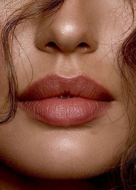 Spring Makeup Looks, Female Lips, Lips Photo, Beauty Hacks Lips, Mockup Product, Lip Beauty, Business Models, Spring Makeup, Trendy Makeup