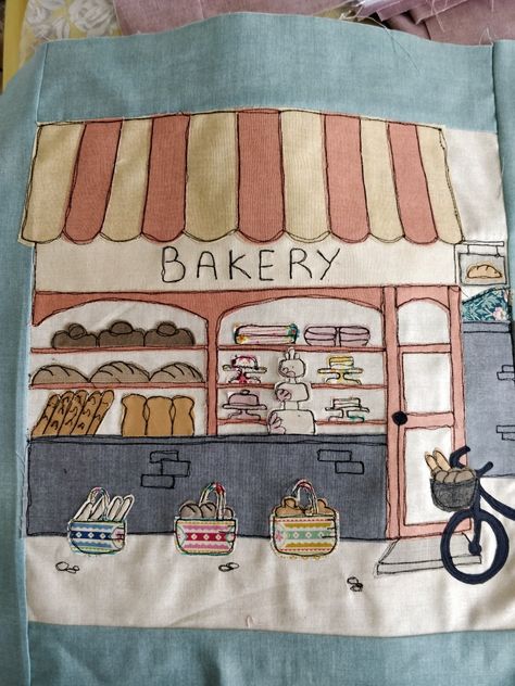 Bakery Embroidery, Baking Quilt Blocks, Free House Applique Patterns, Slow Stitch Gingerbread House, Helen Newton Applique, Layer Cake Quilts, Raw Edge Applique, Applique Quilt Patterns, Applique Quilts