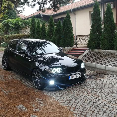 Bmw 1 Series Modified, E87 Bmw, Bmw 120d, Bmw Series 1, Bmw White, Bmw 116i, Bmw E87, Rich Cars, Bmw Sport