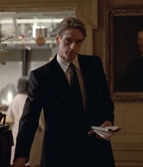 Jeremy Irons 90s Aesthetic, Older Men Face Claim, Jeremy Irons Actor, Jeremy Irons 90s, Jeremy Iron, The Secret History, Blogger Girl, British Actors, Dream Guy