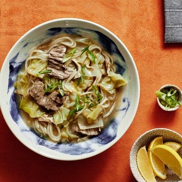 Shaved Beef, Beef Noodle Soup, Potted Beef, Shabu Shabu, Curry Soup, Noodle Soup Recipes, Asian Foods, Beef Cuts, Beef And Noodles