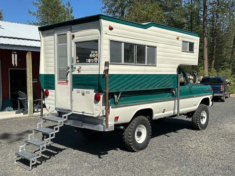 Vintage Truck Camper, Unique Campers, Pickup Camping, Vintage Vw Camper, Pickup Camper, Classic Campers, Truck Bed Camper, Luxury Motorhomes, Vintage Vw Bus