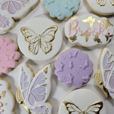 Butterfly Theme Bridal Shower Cookies, Adult Butterfly Party Theme, Butterfly Baby Shower Cookies, Butterfly Cookies Decorated, Purple Butterfly Quince, Easy Fun Desserts, Confirmation Cookies, Butterfly Sugar Cookies, Fun Desserts To Make