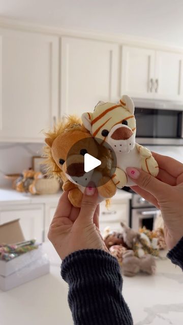 Deborah Trette on Instagram: "party favors for the party animals! got mini stuffed animal keychains + lollipops for a simple yet cute favor!   made diy thank you tags with card stock and stickers 😊 save and share — be sure to follow along to see how it all comes together!  #diy #diybirthdaydecor #partyfavors #kidsbirthdayparty #partyidea #kidspartytheme #partyideas #partyinspo #amazonfinds" Adopt A Stuffed Animal Party Favor, Stuffed Animal Party Favor, Adopt A Wild Animal Party Favor, Adopt An Animal Party Favor, Stuffed Animal Keychains, Diy Party Animals, Animal Themed Birthday Party, Animal Party Favors, Diy Party Favors