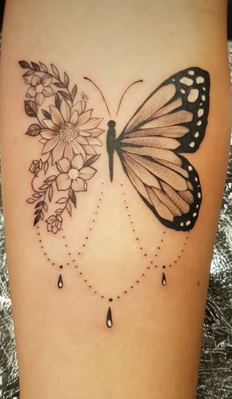 Tattoo

Papillon 🦋 :

￼
aile gauche avec plus de détails
(quand on le regarde)
￼
Aile droite
(quand on le regarde) composée de 5 fleurs de naissance (oeillet, marguerite, aubépine, cosmos et pivoine)

Janvier: 
Oeillet (carnation) 
￼
￼
￼
￼
￼
￼

Avril: 
Marguerite (daisy)
￼
￼
￼
￼
￼
￼
￼
￼
￼

Mai: 
Aubépine (hawtorn)
￼
￼
￼
￼
￼

Octobre: 
Cosmos
￼
￼
￼
￼
￼
￼



Surplus:
Pivoine

￼
￼

￼

￼

Détails:
Lignes fines - bijoux
￼
￼
￼
￼ Tattoo Papillon, Marguerite Daisy, Luna Moth, Sunflower Tattoo, Cosmos, Moth, Sunflower, Daisy, Tattoos