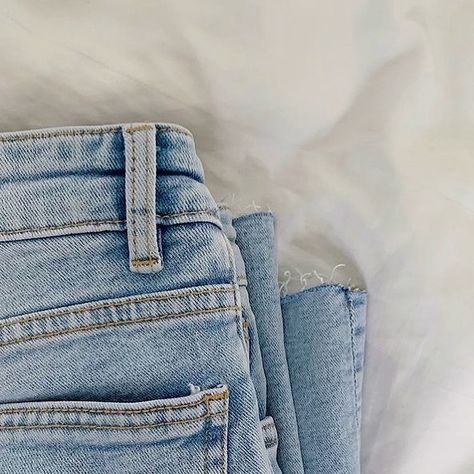 White Instagram Filler Photos, Blue Instagram Filler Photos, Fashion Filler Photos Instagram, Light Denim Aesthetic, Simple Filler Photos, Blue Filler Photos Instagram, Light Blue Jeans Aesthetic, Levis Photography, Object Aesthetic