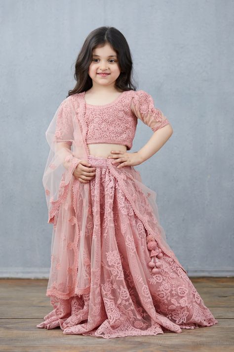 Choli Style, Pakistani Kids Dresses, Indian Dresses For Kids, Dressing Design, Kids Party Wear Dresses, Kids Dress Collection, Baby Shopping, Wedding Dresses For Kids