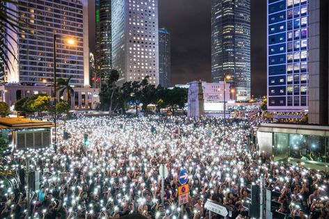 12 Amazing Photos You Missed This Week | HuffPost 8 Billion People, Hong Kong People, Singing Hallelujah, Victoria Park, Worship Songs, Amazing Photos, The Guardian, Pay Attention, Hong Kong