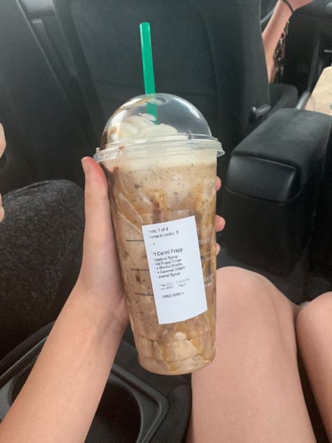 Taste like twixxxxxx Hazelnut Starbucks, Java Chip, Starbucks Vanilla, Caramel Drizzle, How To Order Starbucks, Aesthetic Preppy, Starbucks Frappuccino, Tasty Recipe, Delicious Drinks