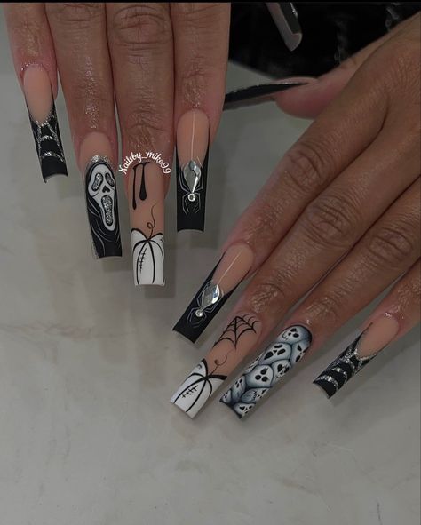 halloween nails Black Base Halloween Nails, Black And White Halloween Acrylic Nails, Coffin Shape Halloween Nails, White And Black Halloween Nails, Gravestone Nails, Subtle Halloween Nails Acrylic, Halloween Nails Baddie, Black Halloween Nails Acrylic, Black And White Halloween Nails