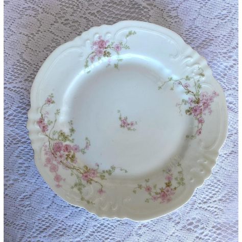 Vintage Plate Set, Vintage Dishes Antiques, Pink Dinnerware, Steuben Glass, Portfolio Art, Franciscan Desert Rose, Vintage Dishware, Scalloped Design, Limoges China