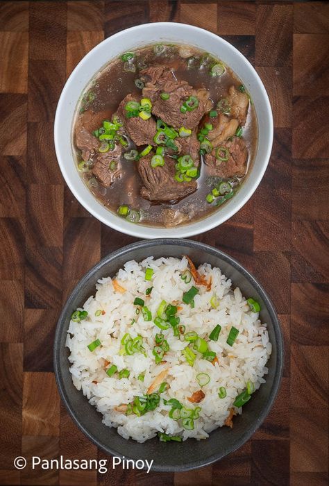 Beef Pares sa Kanto - Panlasang Pinoy Pares Recipe Beef, Stew And Rice, Silog Meals, Beef Pares, Meat Stew, Spaghetti With Ground Beef, Beef Stir Fry Recipes, Garlic Fried Rice, Garlic Rice