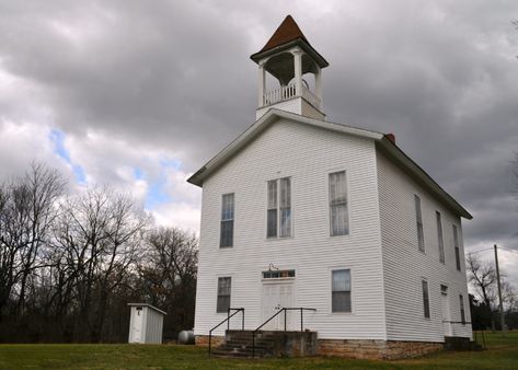 One of nation's oldest Presbyterian churches at home in Greene County | Ozarks Alive Missouri History, Greene County, Miniature Golf Course, Presbyterian Church, Country Church, Mississippi River, Mississippi, Missouri, Indiana