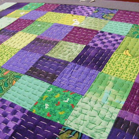 Quilting the Controlled Chaos Quilt Easy Hand Quilting, Big Stitch Quilting, Hand Quilting Technique, Hand Quilting Designs, Hand Quilting Patterns, Quilt Big, Long Stitch, Quilt Modernen, Machine Quilting Designs