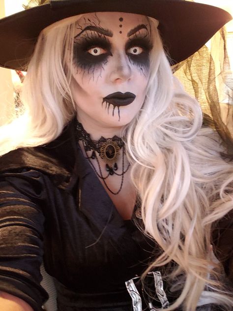 #gothicwitch #halloween #facepaint #snazaroopaint #witch @amanda.m.hayes - Instagram Witch Face Painting, Witch Face Paint, Witch Face, Gothic Witch, Halloween Fancy Dress, Facepaint, Face Painting, Fancy Dress, Best Makeup Products