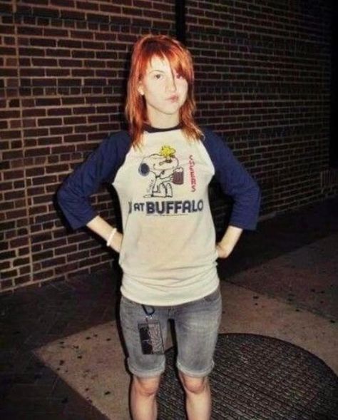 Hayley Wiliams, Haley Williams, Hayley Paramore, 2000s Outfit, Taylor York, Paramore Hayley Williams, Outfits 2000s, Rocker Girl, 2000s Outfits