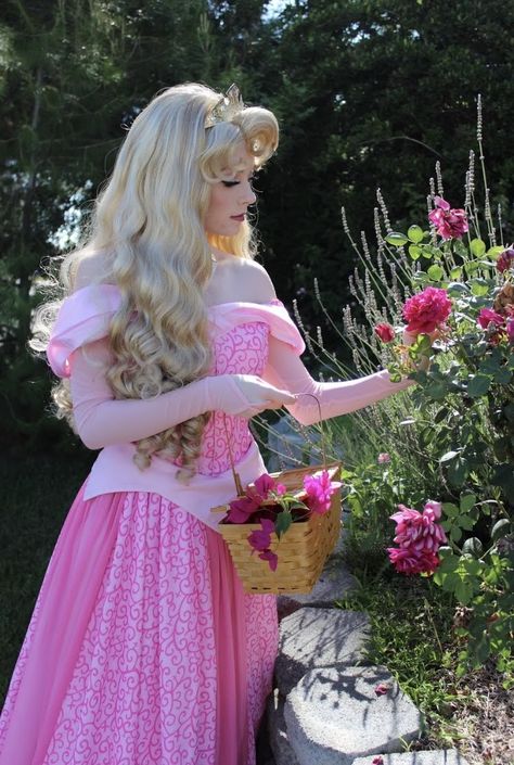 Aurora Photoshoot, Aurora Cosplay, Sleeping Beauty Cosplay, Sleeping Beauty Costume, Pink Cottagecore, Cinderella Cosplay, Disney Princess Cosplay, Halloween Princess, Aurora Dress