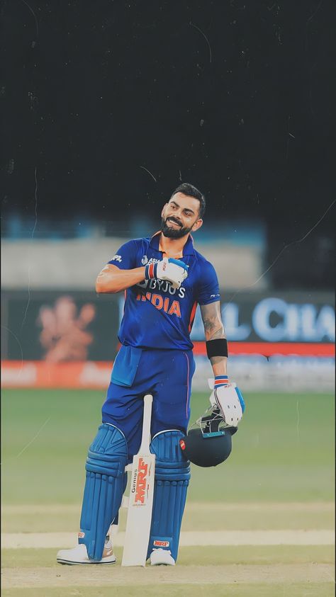 Verat Koli, Curse Breaking, Virat Kohli Wallpaper, Virat Kohli Portrait Photography, Best Love Pics, Famous Indian Actors, Army Look, King Kohli, Dj Images Hd