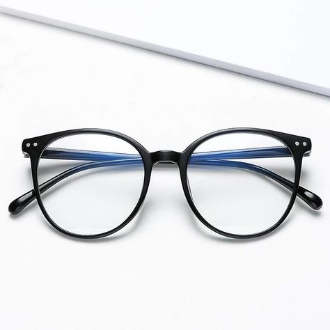 Glasses Frames Trendy, Classy Glasses, Retro Computer, Mens Glasses Fashion, Glasses Trends, Transparent Frame, Oversized Glasses, Cool Glasses, Cute Glasses