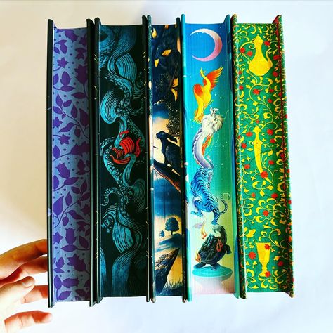 book sprayed edges, fairyloot, illumicrate, special edition books Books Sprayed Edges, Books With Sprayed Edges, Sprayed Book Edges, Book Sprayed Edges, Painting Book Edges, Painted Edges Book, Sprayed Edges Books, Book Spine Art, Book Edge Painting