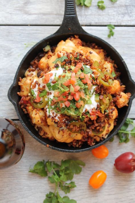 Vegan Tater Tot Nachos with Beer Cheese Sauce Tot Nachos, Tater Tot Nachos, Beer Cheese Sauce, Vegan Info, Vegan Dips, I Love Football, Vegan Worcestershire Sauce, Vegan Party, Cooking With Beer