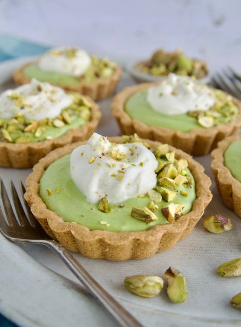 Goat Cheese Mousse, Pistachio Dessert Pudding, Pudding Tart, Cheese Mousse, Pistachio Dessert, Graham Cracker Recipes, Candied Orange, Pistachio Pudding, Cheese Tarts