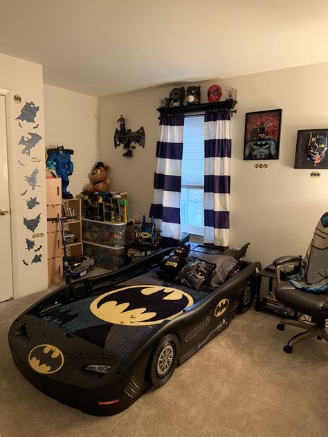 Batman Bedroom Ideas Boys, Batman Room Ideas Boys, Batman Room Ideas, Batman Kids Rooms, Batman Kids Room, Batman Bedroom Decor, Batman Themed Bedroom, Batman Room Decor, Themed Bedroom Ideas