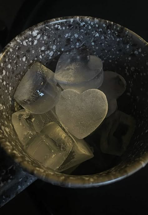 Aesthetic Ice Cubes, Carlos Aesthetic, Heart Ice Cubes, Heart Ice, Beautiful Winter Pictures, Descendants Disney, Eating Food Funny, Swag Pics, Fancy Watches