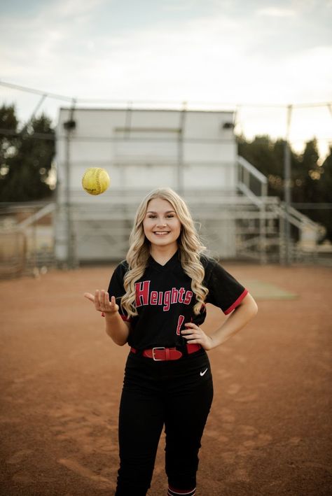 Cute Softball Pictures Pic Ideas, Softball Pictures Poses With Bat, Softball Hoco Pictures, Softball Photography Ideas, Softball Pitcher Senior Pictures, Softball Field Senior Pictures, Softball Photoshoot Ideas Photo Shoot, Senior Softball Photoshoot Ideas, Professional Softball Pictures