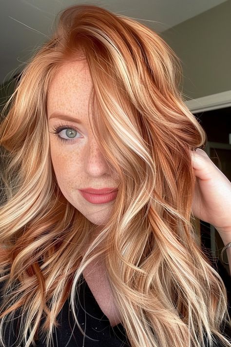 35+ Stunning Red Hair with Blonde Highlights Combos To Try This Year - Flo's Blog Pumpkin Spice Hair Color, Red Hair With Blonde, Pumpkin Spice Hair, Light Auburn Hair, Red Hair With Blonde Highlights, Copper Blonde Hair, Hair With Blonde Highlights, Dekoratívne Vence, Red Blonde Hair