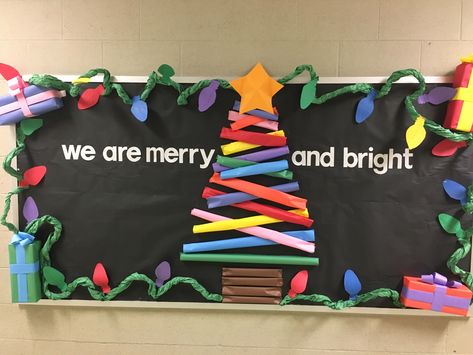 Christmas Holiday Bulletin Boards For School, Christmas Hallway Decorations School Winter Bulletin Boards, Merry And Bright Bulletin Board Ideas, Merry And Bright Door Decoration, Bulletin Board Christmas Tree Ideas, Christmas Boletin Board, Easy Christmas Bulletin Board Ideas, Merry And Bright Bulletin Board, School Christmas Bulletin Boards