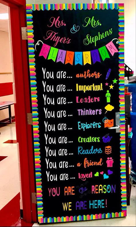 Classroom door decoration ideas Welcoming Classroom Door Ideas, Door Designs For Classroom, Welcome Door Classroom Preschool, Classroom Door Displays Kindergarten, Door Decoration Ideas For Preschool, Welcome To Classroom Door, English Class Door Decoration, Welcome Back Classroom Door Ideas, Welcome To Preschool Door Ideas