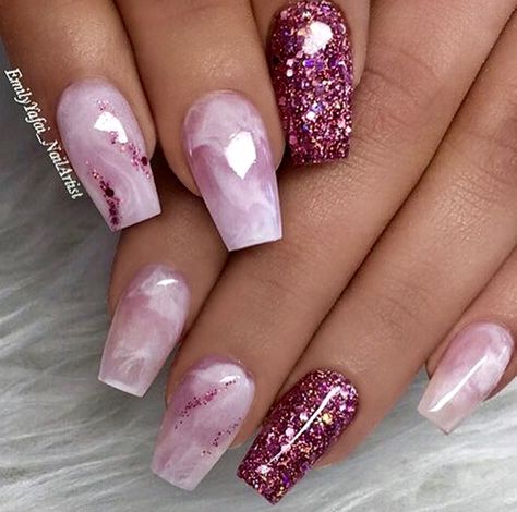 Pink Sparkle Nails, Nails With Glitter, Unghie Sfumate, Sparkle Nails, Nail Designs Glitter, Glitter Nail Art, Coffin Nails Designs, Bling Nails, Nail Art Inspiration