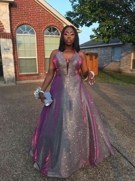 Prom 2k22, Prom Vibes, Plus Size Dresses For Party, Hoco Ideas, Girl Prom, Plus Size Wedding Guest Dresses, Prom Inspiration, A Prom Dress, Prom Dress Plus Size