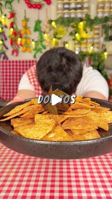 Homemade Doritos, Doritos Recipes, Tortillas Chips, Chip Seasoning, Chips Snacks, Cheese Powder, Nacho Cheese, Homemade Diy, Sweet Chili