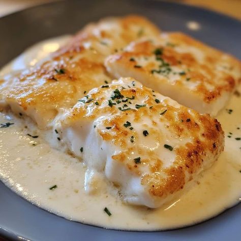 The Pioneer Woman_Ree Drummond � "Recipes" | 🐟 Fish with Cream Sauce 🐟 | Facebook Sauce For Haddock Fish, Fish Cream Sauce, Cod And Potatoes In Rosemary Cream Sauce, Fish With White Wine Sauce, White Fish In Tomato Sauce, Fish With Cream Sauce, Ree Drummond Recipes, Pioneer Woman Ree Drummond, Easy Fish Recipes