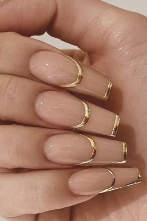 Pefect for those that don't want full chrome. Proposal Nails Ideas, Nude Gold Nails, Proposal Nails, Gold Nails Prom, Nail Info, Trending Acrylic Nails, Acrylic Nails Ideas, Acrylic Nails Designs, Cute Nail Colors