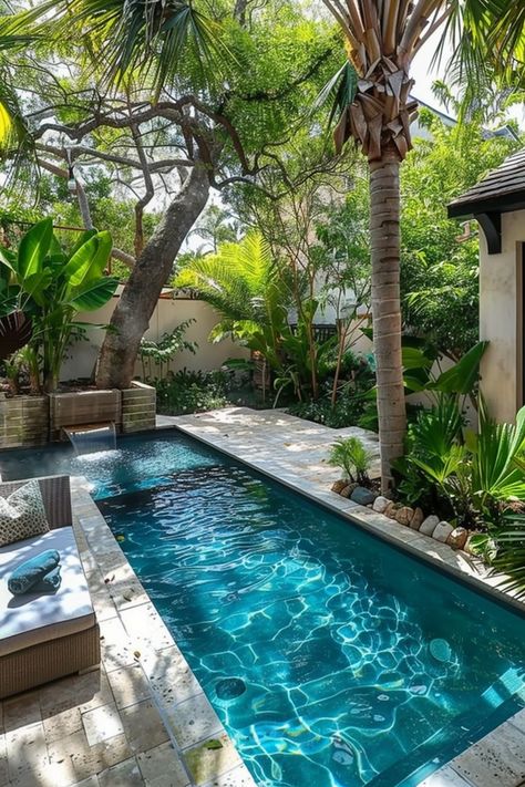 Small House Design With Pool, First Home Ideas, Snake Video, Small Pool Ideas, Small Backyard Pool Ideas, Boho Outdoor Space, Small Backyard Pool, Backyard Pool Ideas, Documentary Video