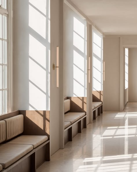 Listed Building Renovation, Listed Building Interior, Build In Seating, 1920s Library, Bench Architecture, Coworking Design, Coffer Ceiling, Ballroom Design, Lecture Room