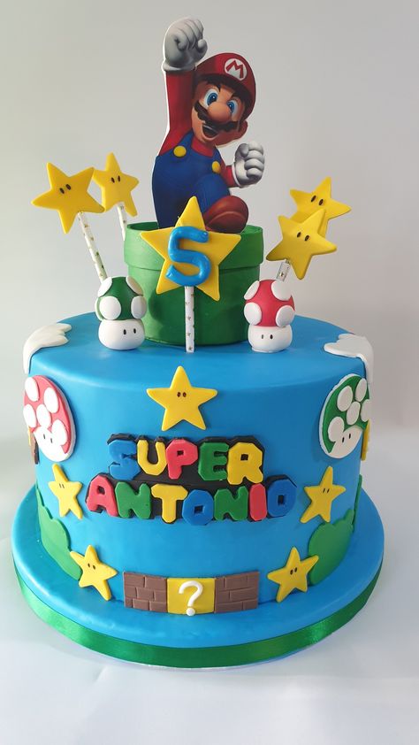 Luigi Cake, Mario Bros Birthday Party Ideas, Mario Birthday Cake, Mario Bros Cake, Trampoline Party, Super Mario Cake, Galaxy Party, 6th Birthday Cakes, Mario Cake