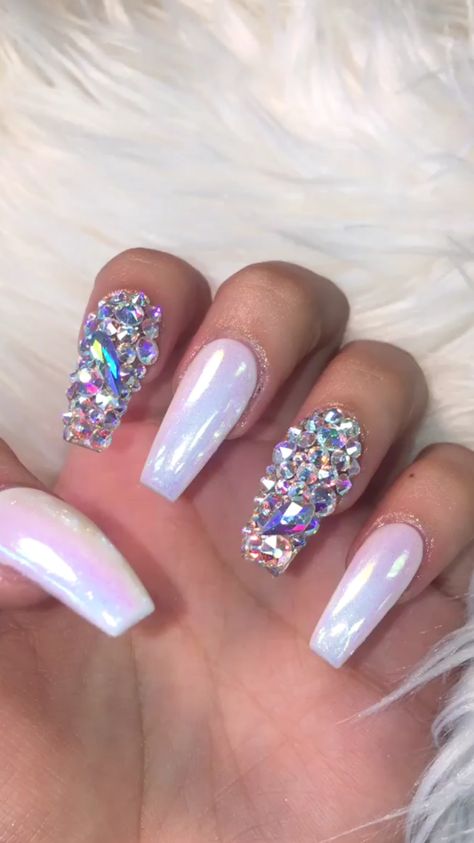 Chrome Nails With Rhinestones, Black Chrome Nails, Diamond Nail Designs, Chrome Nail Art, Chrome Nails Designs, Nails Design With Rhinestones, Stiletto Nails Designs, Basic Nails, Prom Ideas