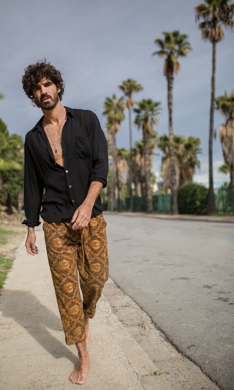 Man Boho Style, Mens Boho Chic Style, Mens Whimsical Fashion, Boho Clothes Men, Boho Outfits Men Bohemian, Boho Pants Men, Male Boho Fashion, Boho Mens Outfits, Bohemian Men Outfit