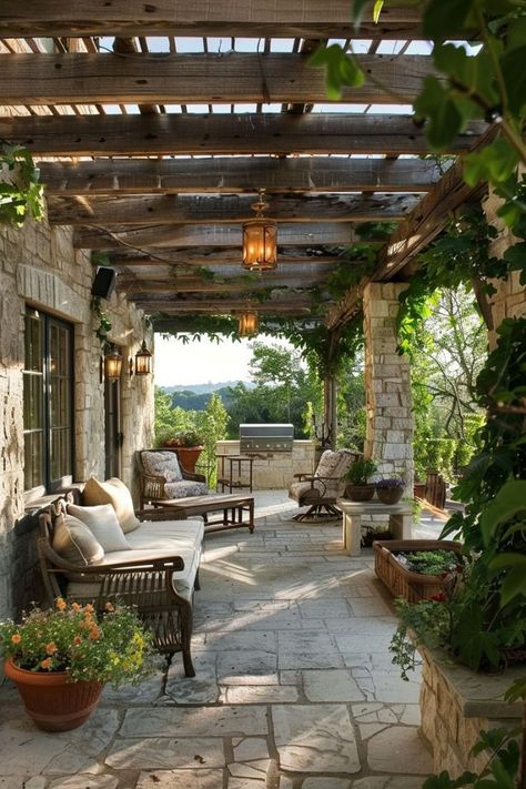 Italian Style House, Patio Refresh, Patio Decor Ideas, Outdoor Patio Ideas, Traditional Cottage, Outdoor Living Room, Mediterranean Homes, Patio Spaces, Outdoor Patio Decor