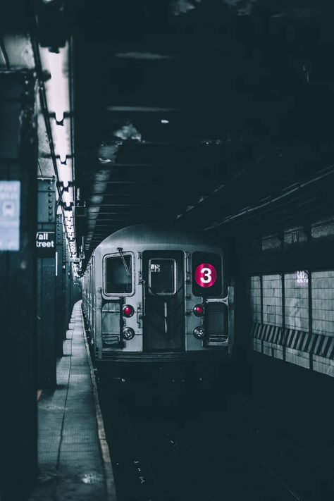 Bible Thoughts, Nyc Train, Ny Subway, New York People, New York Taxi, New York Pictures, New York Subway, Subway Train, Most Beautiful Wallpaper