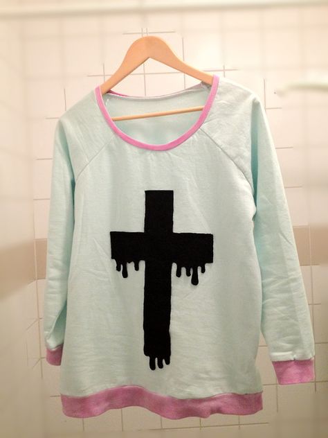 Goth Kawaii Fashion, Pastel Goth Sweater, Menhera Fashion, Goth Sweater, Kawaii Emo, Cross Sweater, Kawaii Clothing, Fairy Goth, Pastel Goth Fashion