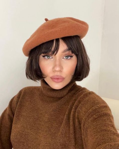 French Hairstyles, Egirl Hair, Hair Beret, French Girl Hair, Layers Bangs, Long And Thick Hair, Lavender Hair Colors, Short Layered Bob Haircuts, Short Curly Pixie