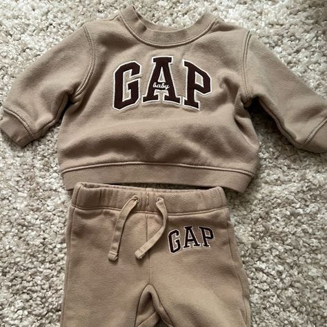 Baby gap set Baby Gap Boy Outfits, Matching Sweat Set, Future Son, Beige Baby, Gap Outfits, Jumpsuits And Rompers, Baby Gap, Newborn Outfits