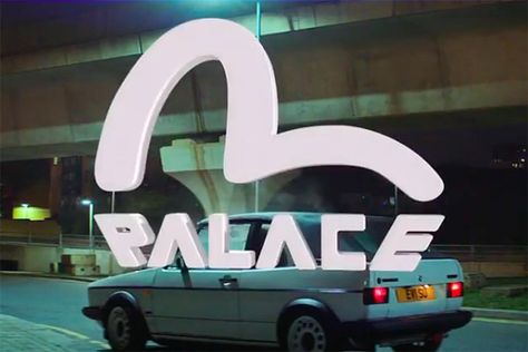 Palace Skateboards announced through a video published on its Instagram profile, its next collaboration with the Japanese brand EVISU.L'articolo EVISU x Palace Skateboards sembra essere il primo su Collateral. Palace X Evisu, Palace Skateboards Poster, Palace Skateboards Aesthetic, Evisu Poster, Brand Collaboration Design, Dissertation Aesthetic, Streetwear Prints, Streetwear Posters, Palace Poster